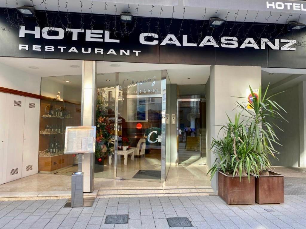 Hotel Calasanz Molins de Rei Eksteriør billede