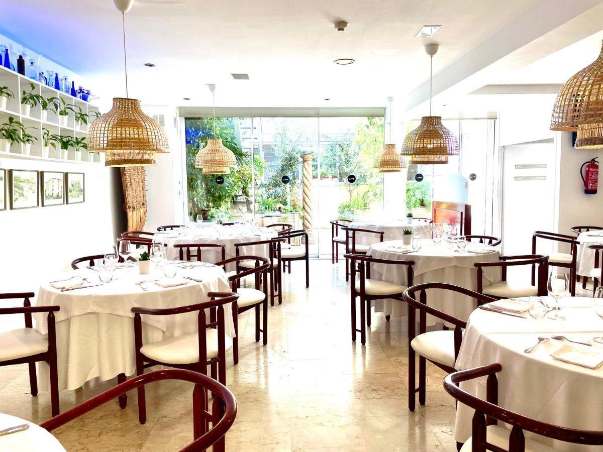 Hotel Calasanz Molins de Rei Eksteriør billede