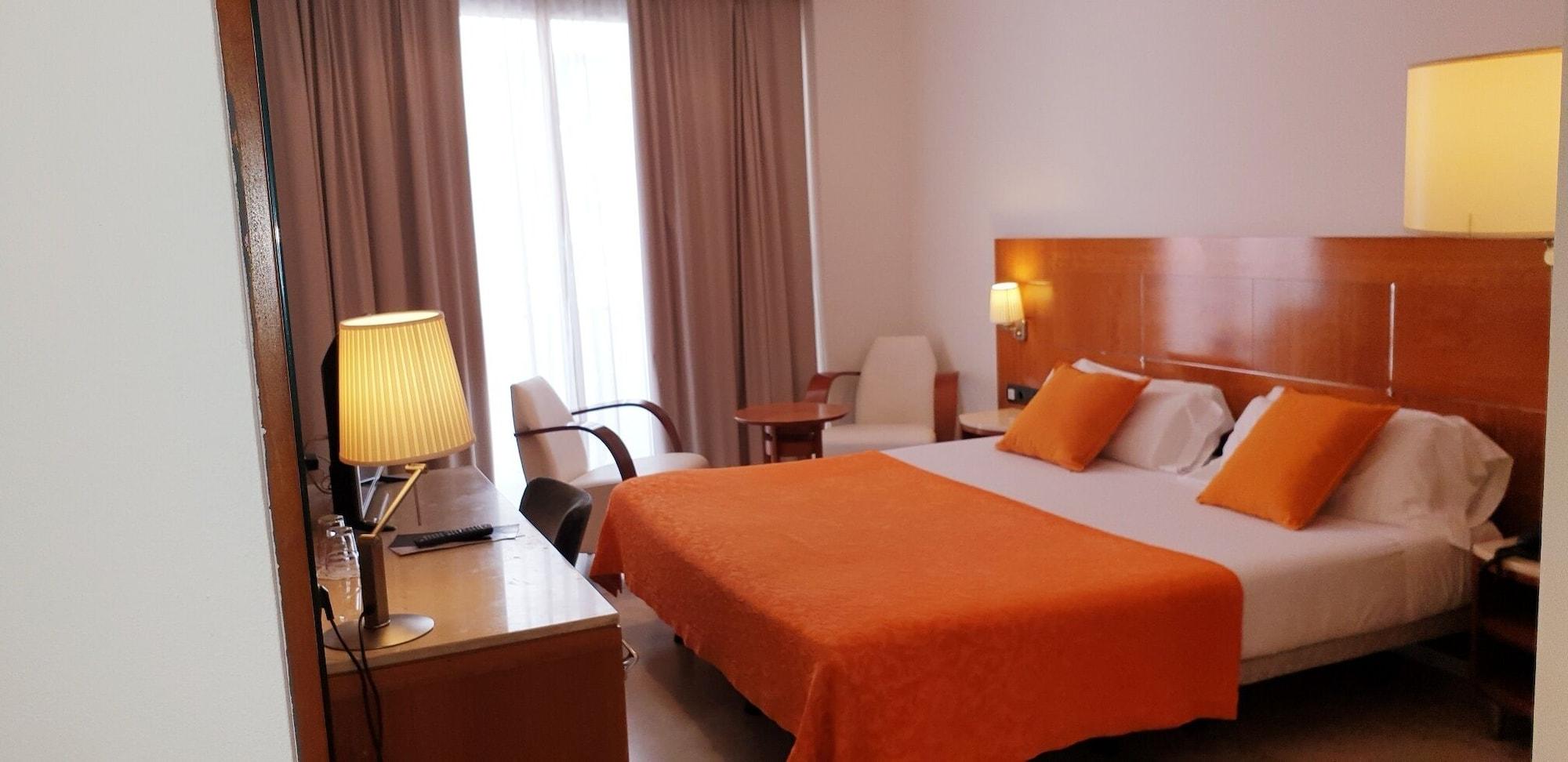 Hotel Calasanz Molins de Rei Eksteriør billede