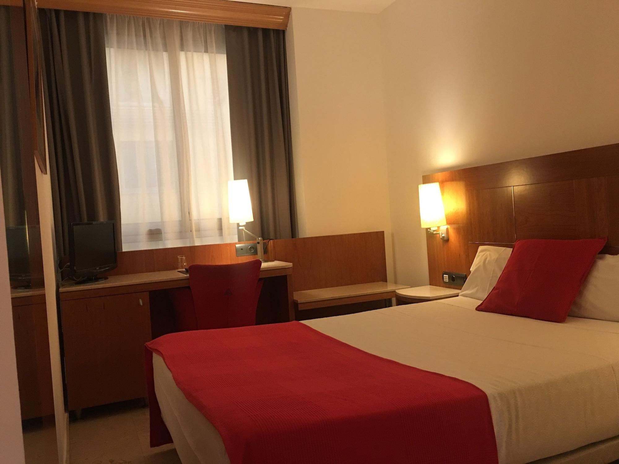 Hotel Calasanz Molins de Rei Eksteriør billede
