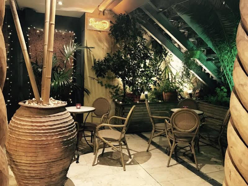 Hotel Calasanz Molins de Rei Eksteriør billede